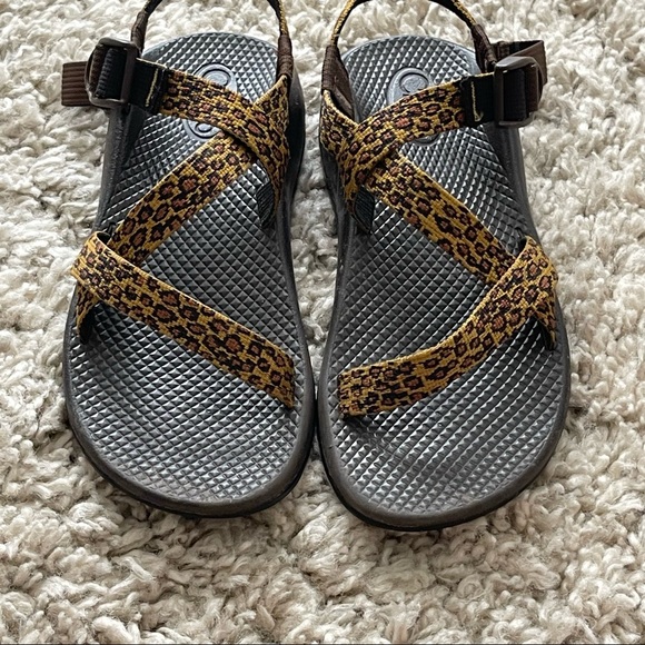 Leopard Chacos - Picture 1 of 8